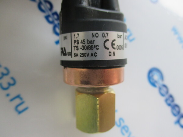 Реле давления картриджное Danfoss типа ACB (0,71,7 bar) SPST-NOW под гайку1