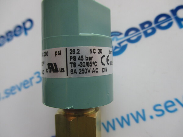 Реле давления картриджное Danfoss типа ACB (2620 bar) SPST-NCS под гайку 1