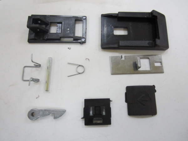 Ручка люка MERLONI(ремкомплект) 3101014