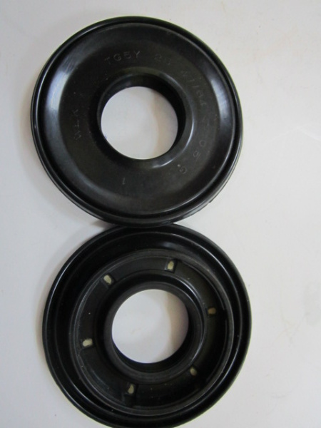 Сальник бака 25x47/64x7/10,5(2001009)(AR1007)