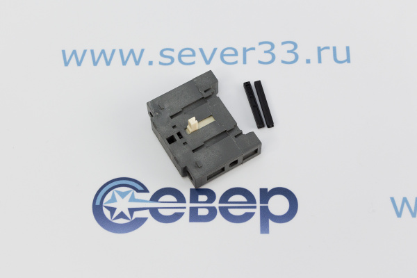 Дополнительный силовой полюс OTPS40FPN1 (монтаж слева) для рубильников ОТ16..40F3_5